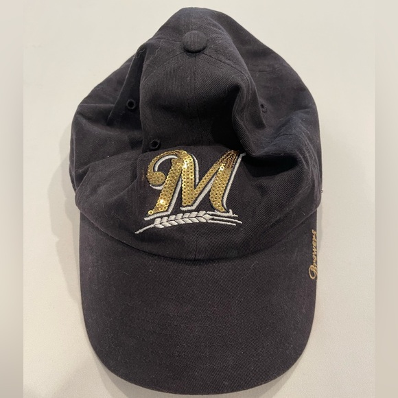 Women’s dark blue Milwaukee Brewers hat with gold sequin logo. - Picture 2 of 4